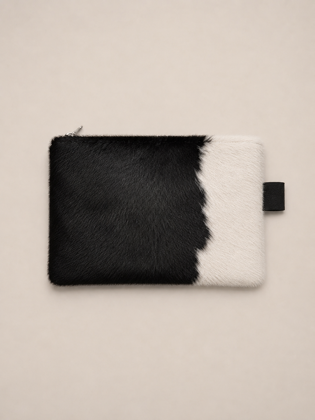 BIG BLACK & WHITE POUCH