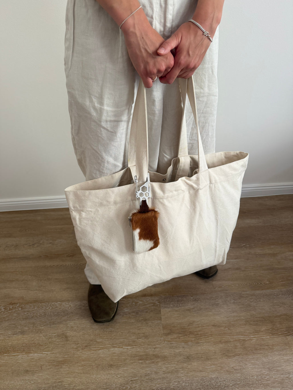 COWHIDE CARABINER