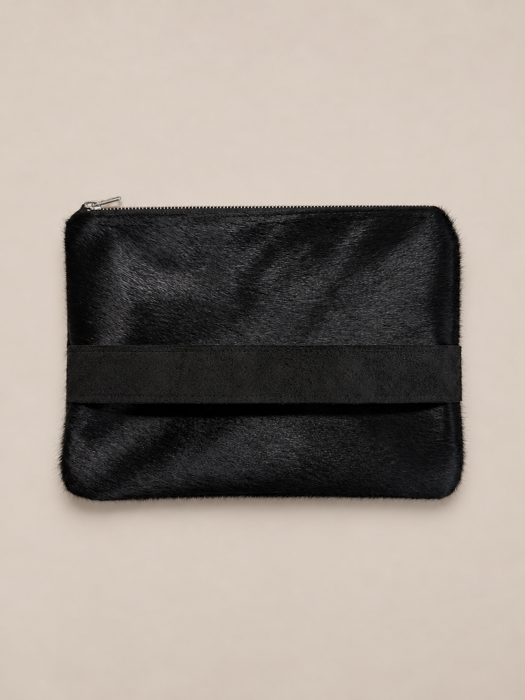 BLACK HANDHELD POUCH