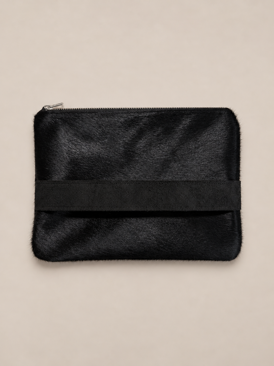 BLACK HANDHELD POUCH